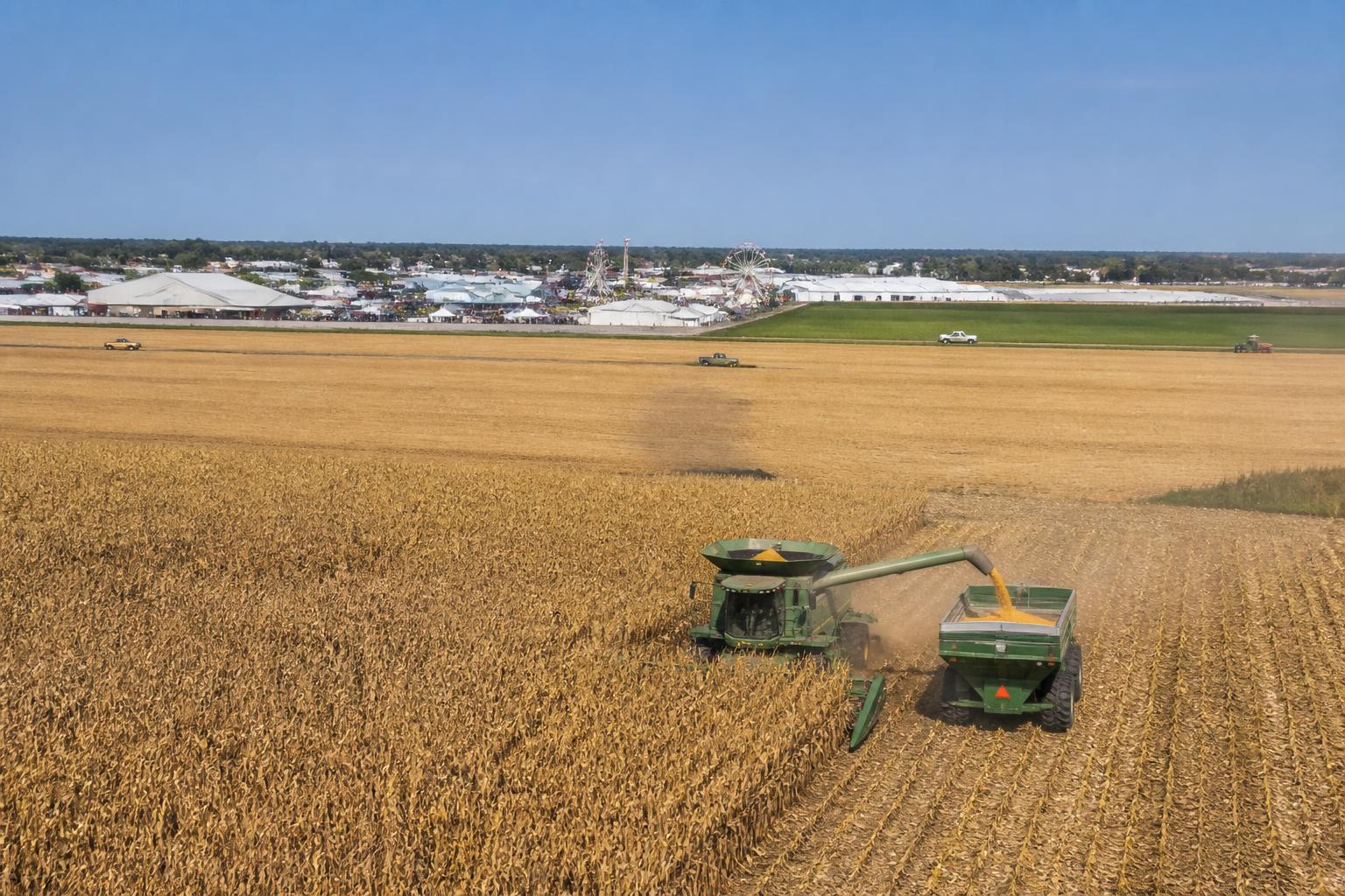 Illinois Harvest Season: Navigating Logistics and Operational Headwinds - AgroPost