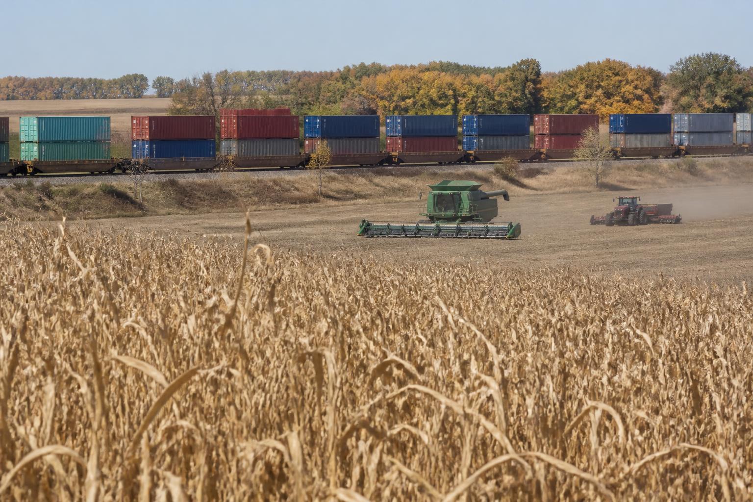 North Dakota Infrastructure and Ag-Tech Advancements Shape Fall Logistics - AgroPost
