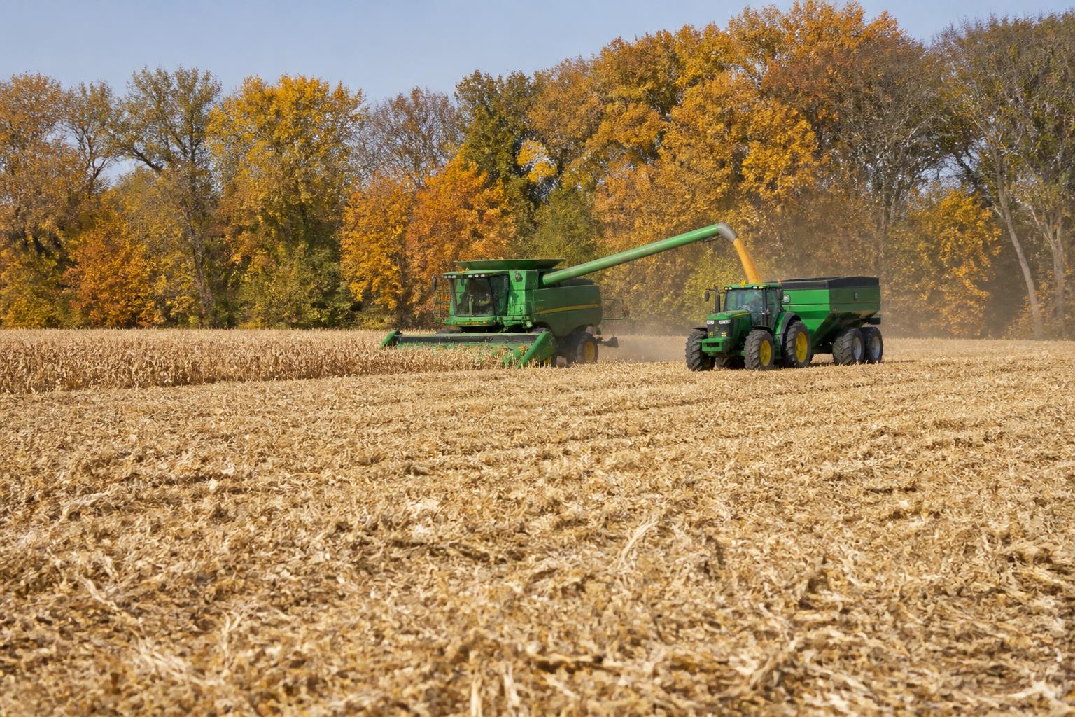 North Dakota Producers Navigate Evolving Regulatory and Resource Landscape This Fall - AgroPost