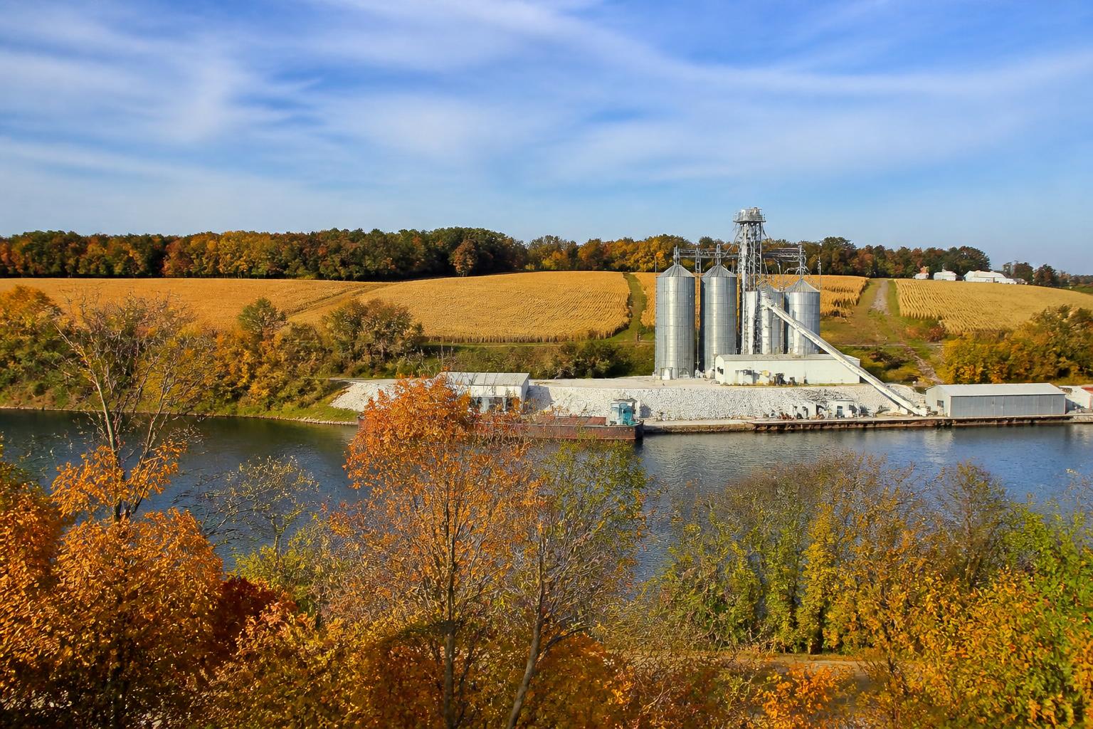 New Ohio River Terminal Bolsters Fertilizer Supply Chain for Growers
